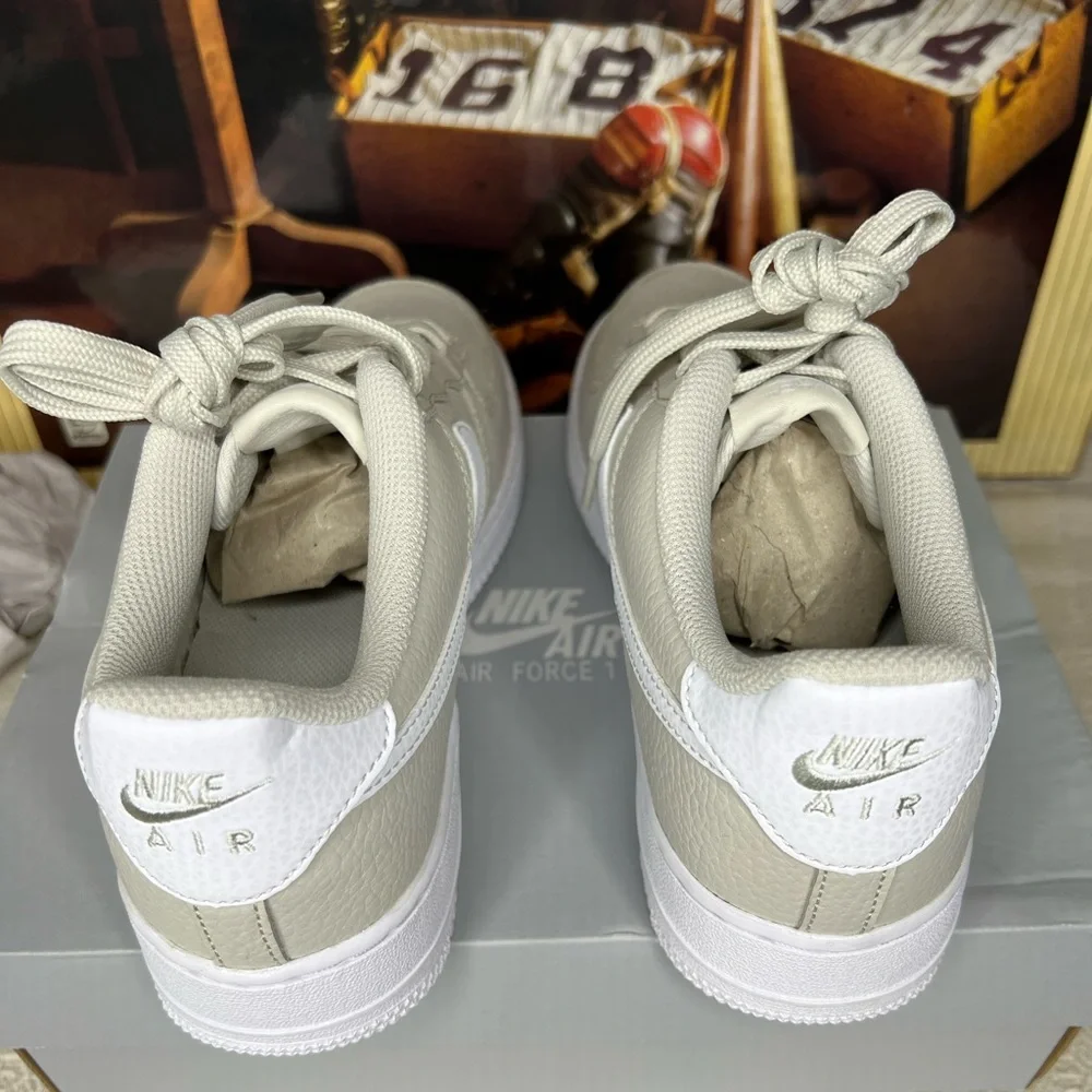 Nike Air Force 1 - Picture 3 of 6